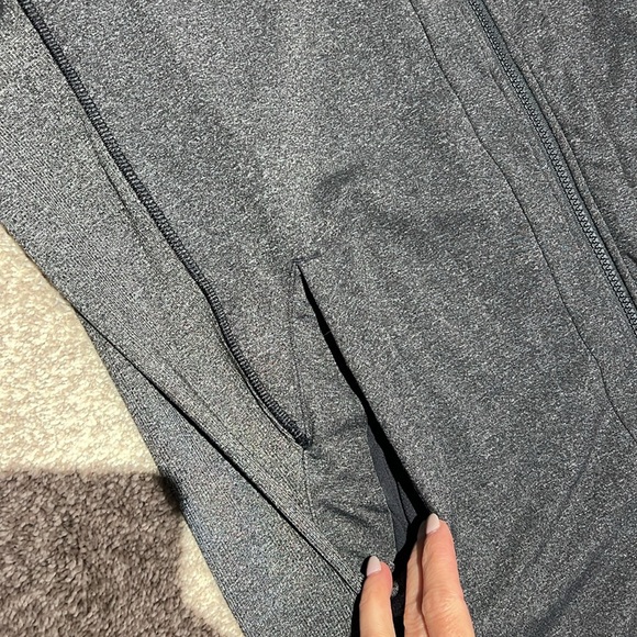 Lululemon jacket - Picture 3 of 6